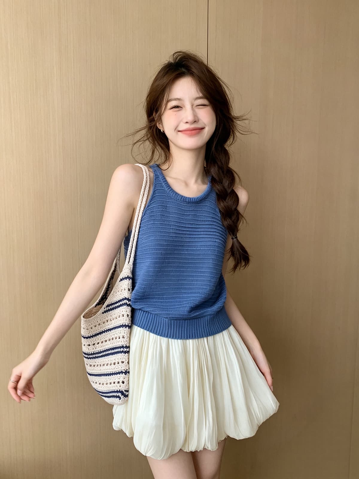 한 부서 달콤함 도파민 민소매 조끼 꽃밭 반 스커트 투피스 세트 여름 구덩이 기사 행침 목 맨위 꽃밭 치마 세트