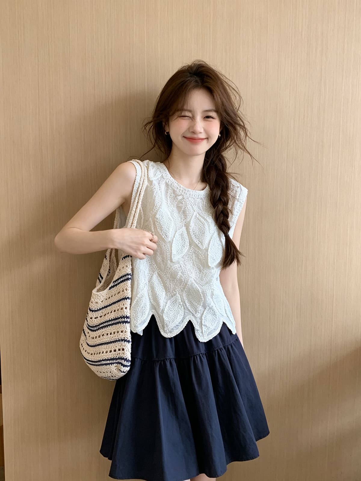 프랑스식 홀로우 아웃 자수 민소매 조끼 여성 여름 새로운 디자인 센스 작은 대중 Chic 착용 가져 가라. 다용도 맨위 트렌디 상세 이미지 5