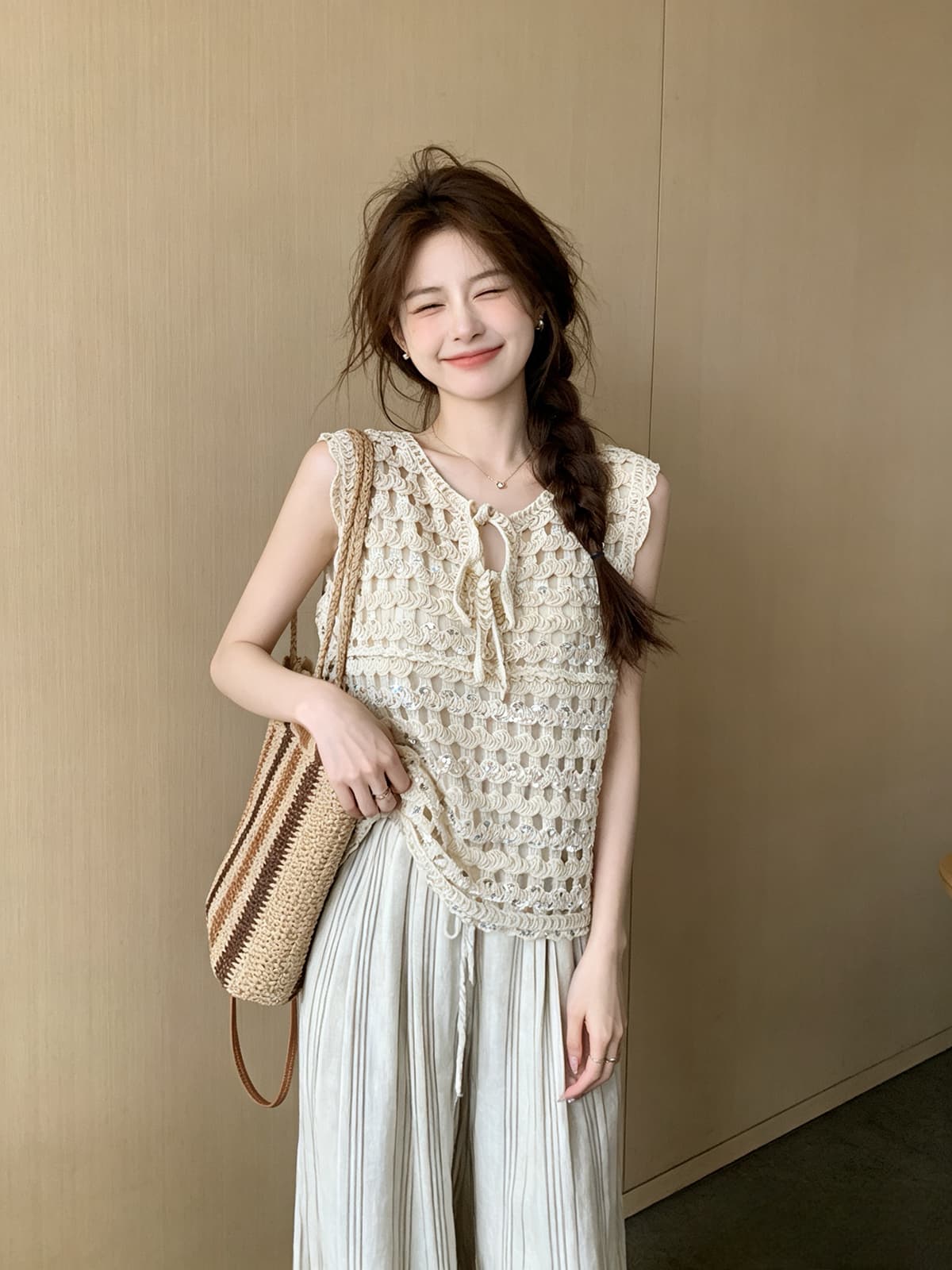 한 부서 홀로우 아웃 스팽글 귀여운 나비 매듭 민소매 조끼 화이트 슬립 투피스 세트 여름 새로운 연령 감소 세트 상세 이미지 1