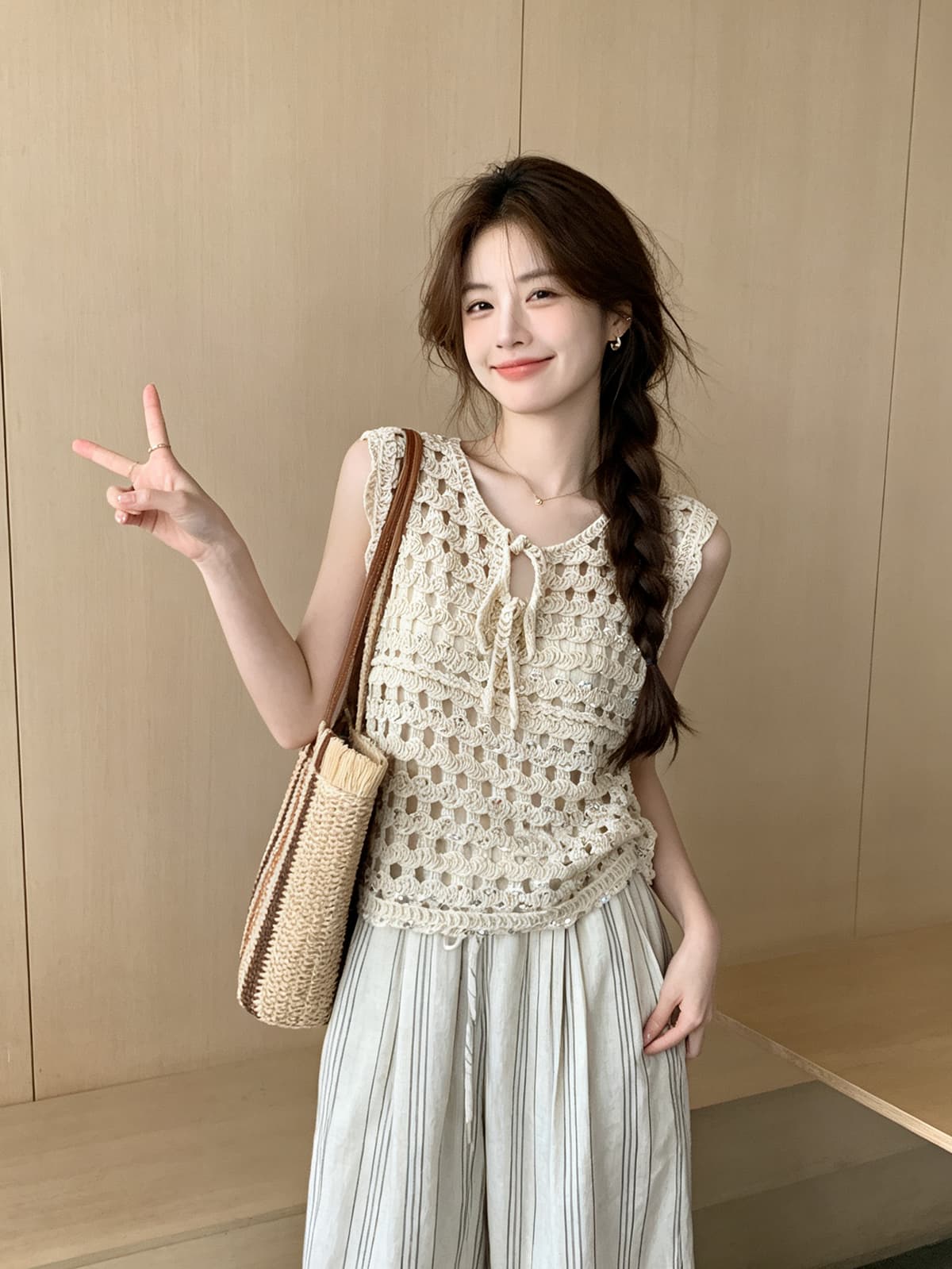 한 부서 홀로우 아웃 스팽글 귀여운 나비 매듭 민소매 조끼 화이트 슬립 투피스 세트 여름 새로운 연령 감소 세트 상세 이미지 4
