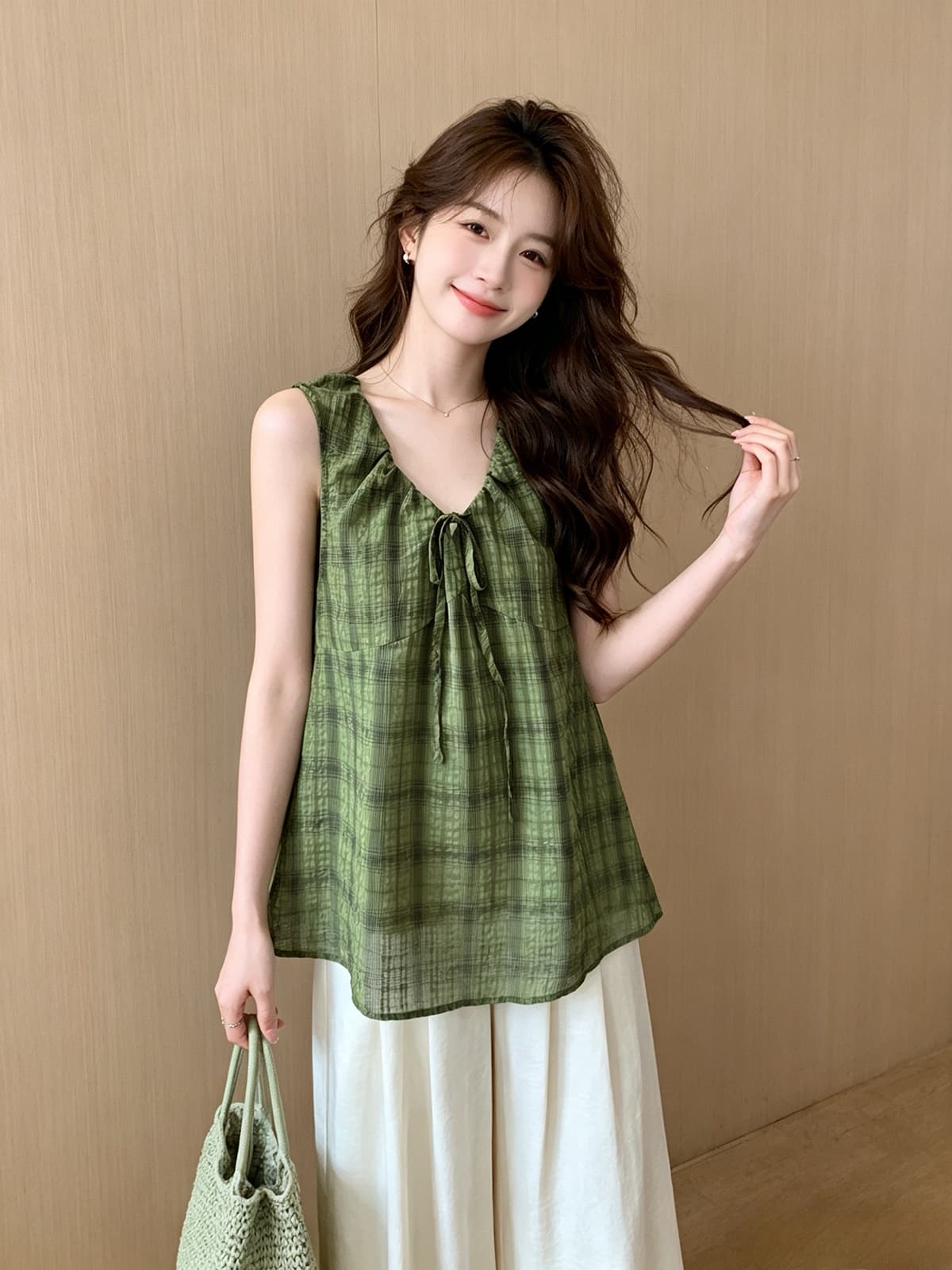 레트로 체크무늬 조끼 여성 여름 2026 새로운 한 부서 패션 루즈핏 레이스업 외국 가스 다용도 얇은 스타일 맨위 상세 이미지 2
