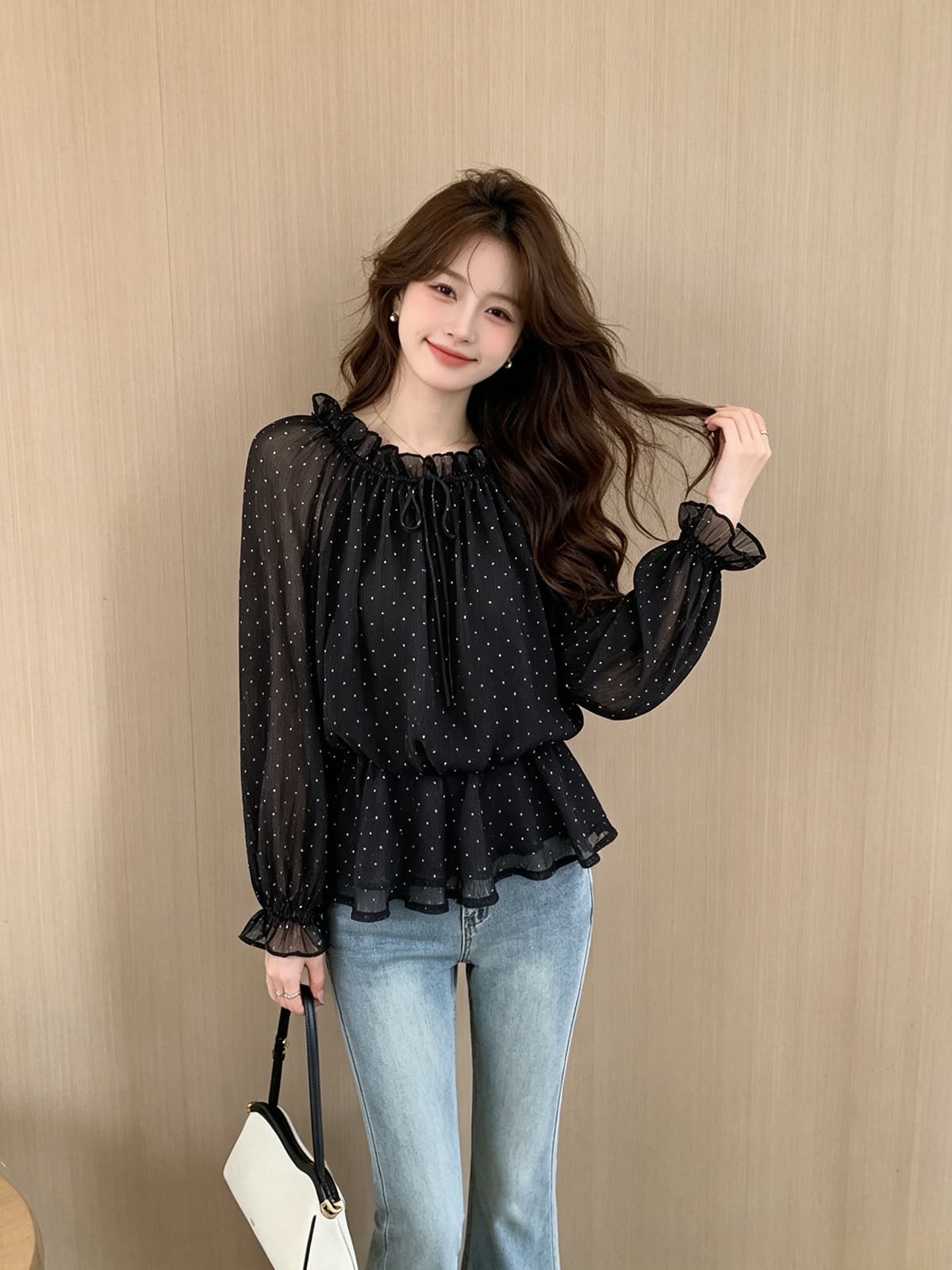 홍콩 스타일 레트로 스타일 프린트 쉬폰 긴팔 셔츠 가을 새로운 고급 센스 오프숄더 라운드 넥 스택 착용 맨위 여성 이미지 3