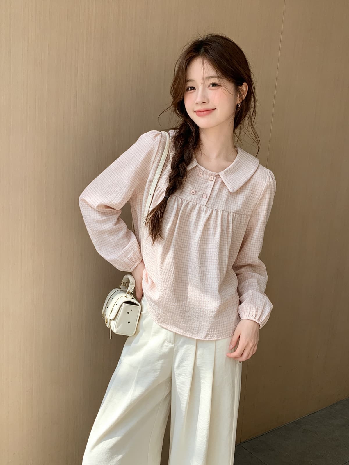 한국 가을 레트로 베이비 칼라 체크무늬 긴팔 셔츠 여성용 짧은 소매 폴로 칼라 플리츠 슬림해 보이는 연령 감소 루즈핏 맨위 이미지 3