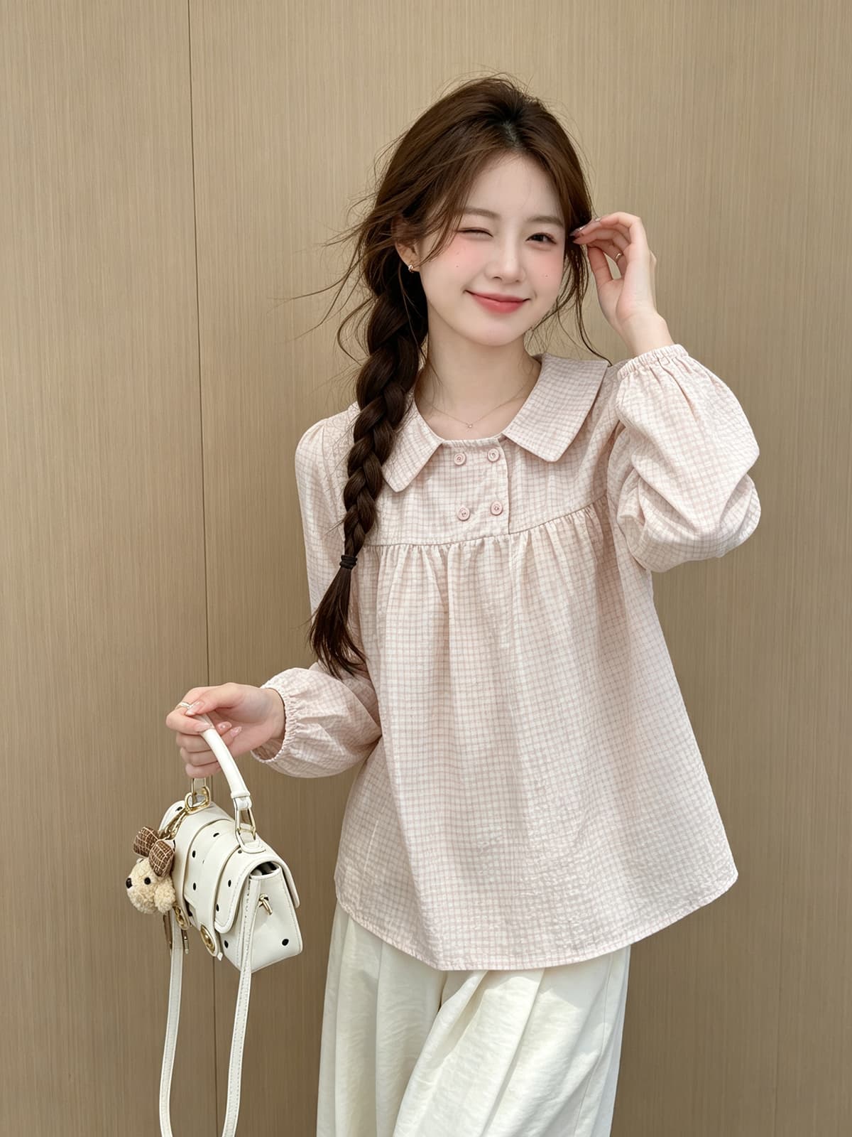 한국 가을 레트로 베이비 칼라 체크무늬 긴팔 셔츠 여성용 짧은 소매 폴로 칼라 플리츠 슬림해 보이는 연령 감소 루즈핏 맨위