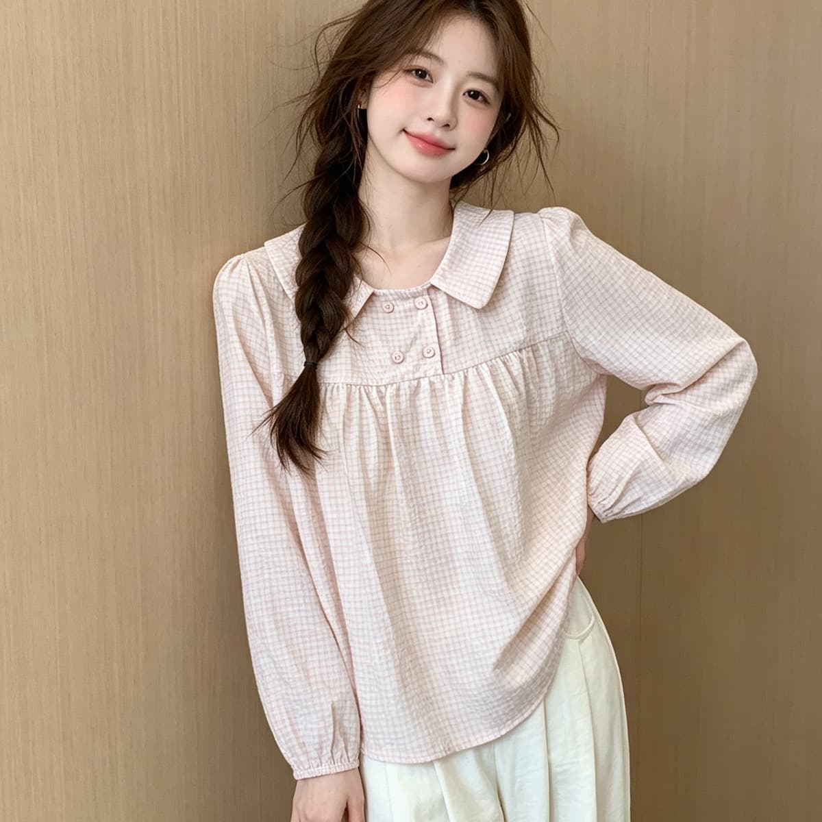 한국 가을 레트로 베이비 칼라 체크무늬 긴팔 셔츠 여성용 짧은 소매 폴로 칼라 플리츠 슬림해 보이는 연령 감소 루즈핏 맨위 이미지 5