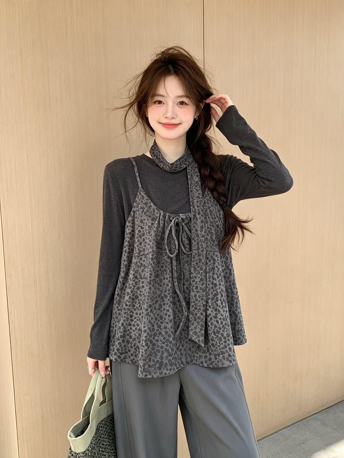 레트로 레오파드 무늬 레이스업 캐미솔 단색 티셔츠 투피스 세트 가을 새로운 패션 연령 감소 스택 착용 맨위 여성 상세 이미지 7