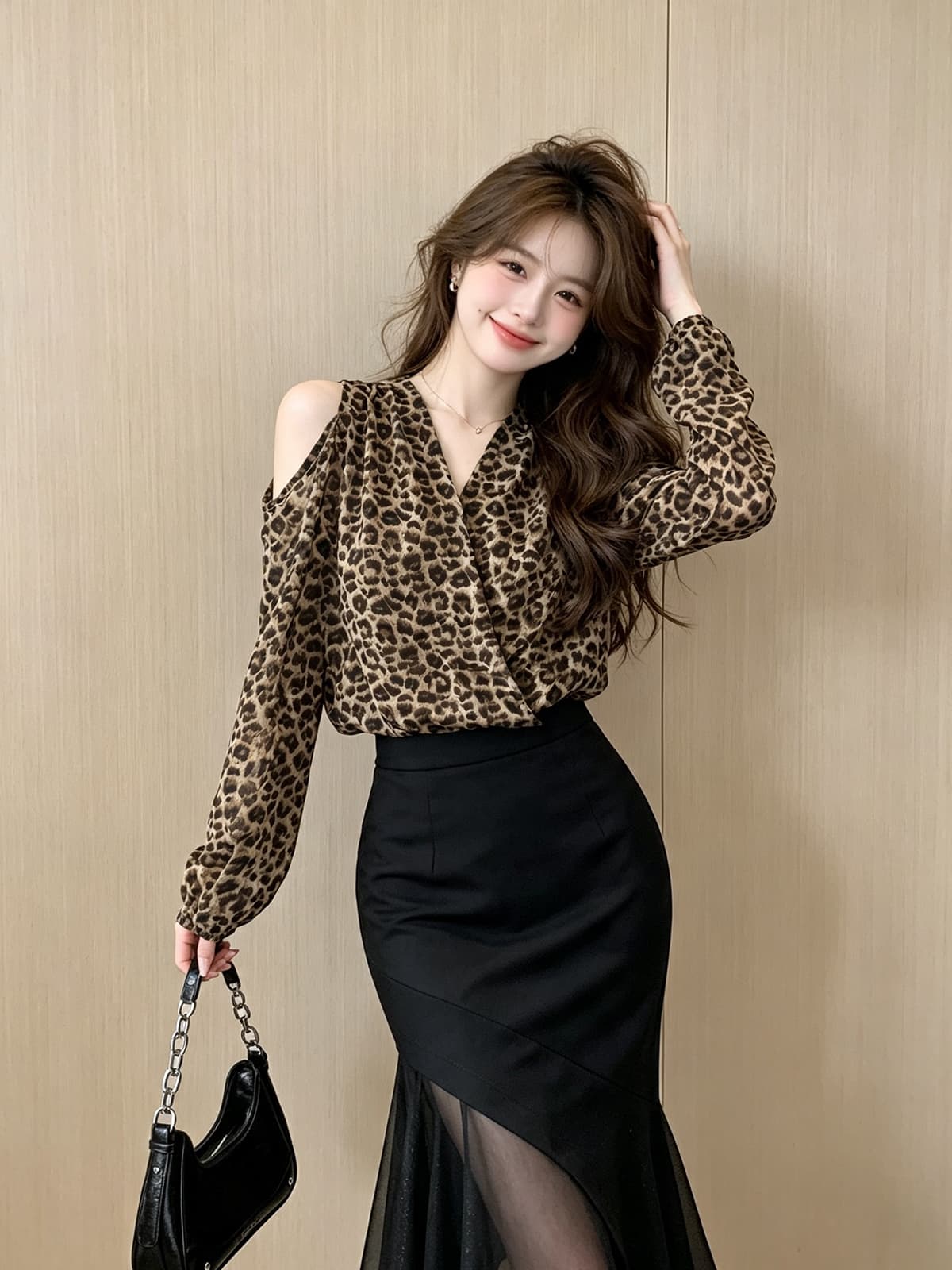 홍콩 스타일 홀로우 아웃 오프숄더 V넥 긴팔 레오파드 무늬 쉬폰 여성 셔츠 가을 새로운 허리 수축 슬림해 보이는 벌룬 소매 맨위 이미지 2