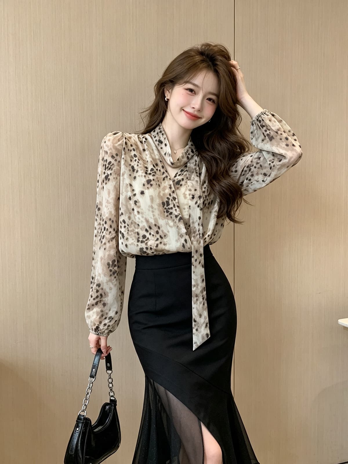 홍콩 스타일 레트로 프린트 리본 V넥 긴팔 여성 셔츠 여름 디자인 센스 순수한 욕망 아름다운 허리 수축 섹시함 맨위