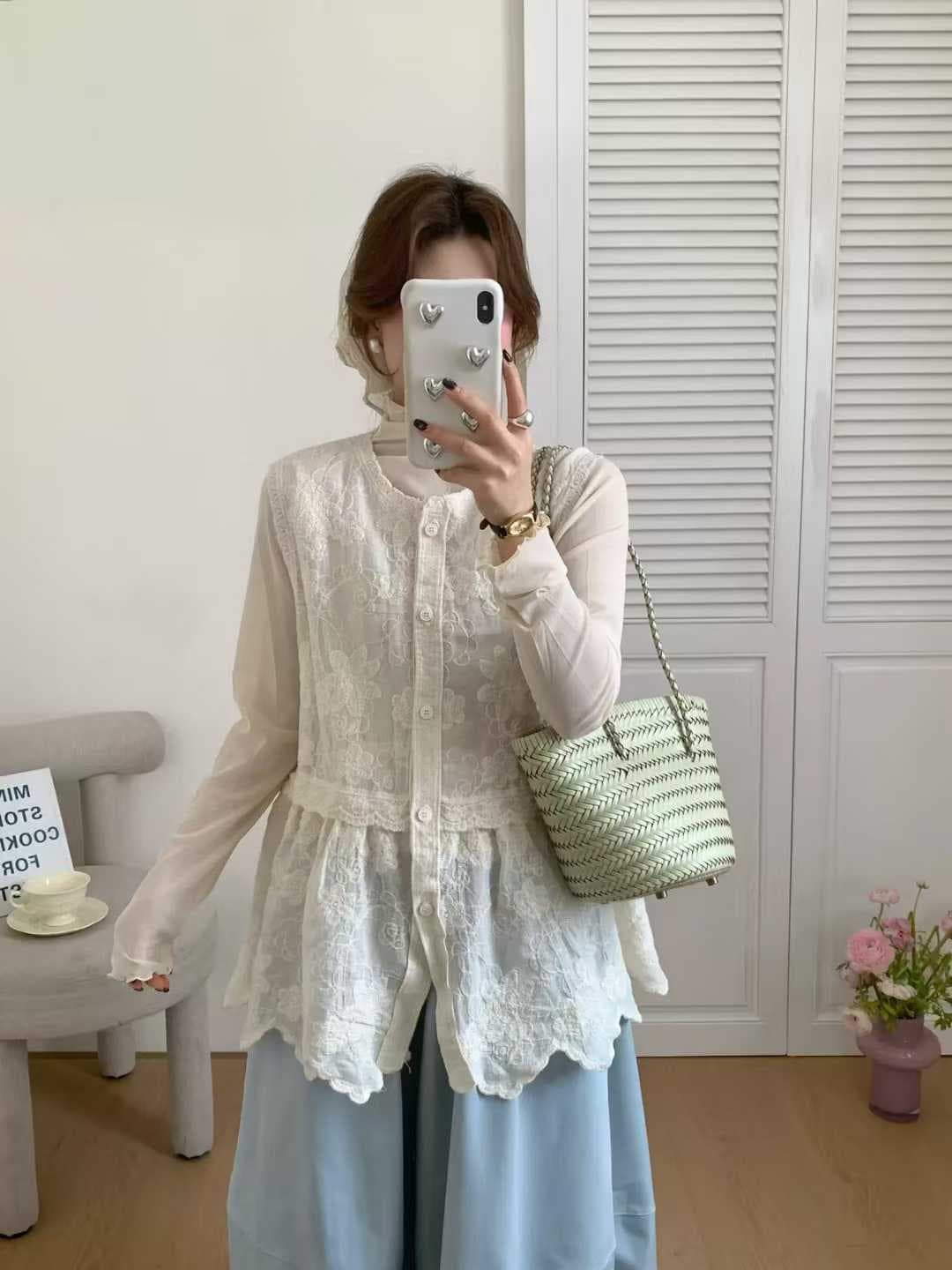 26 년 이른 봄 달콤함 센 부서 연령 감소 레이스 망사 무거운 작업 자수 여성 이른 봄 새로운 스택 착용