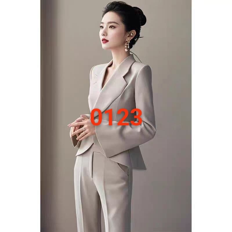 이른 가을 코디 전체 집합 패션 명문 여성 품격 고급 센스 샤오 양 로드 중 작은 샤넬 스타일 회색 정장 세트 바지 여성 상세 이미지 3