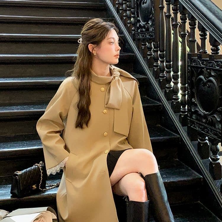 영국식 바람 천 골드 나비 매듭 스탠드 칼라 재킷 재킷 여성 의류 가을 새로운 작은 키 중간 길이 카키 색 코트 이미지 4