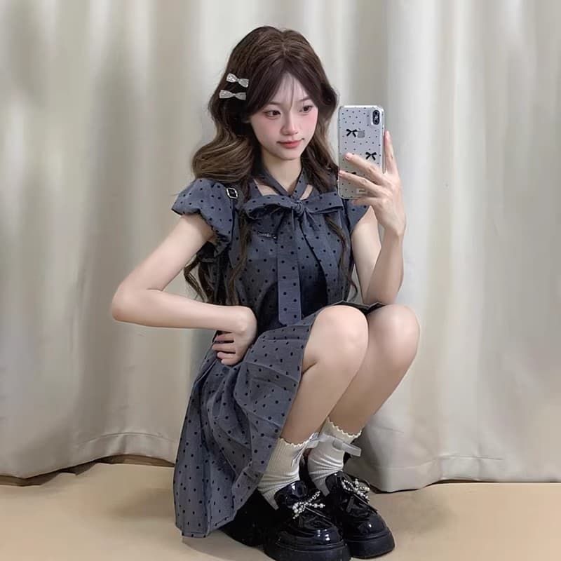 부유 한 가족 천 골드 회색 도트 무늬 여성 드레스 여름 새로운 학원 스타일 달콤함 나비 매듭 허리 수축 플리츠 미니 스커트 이미지 3