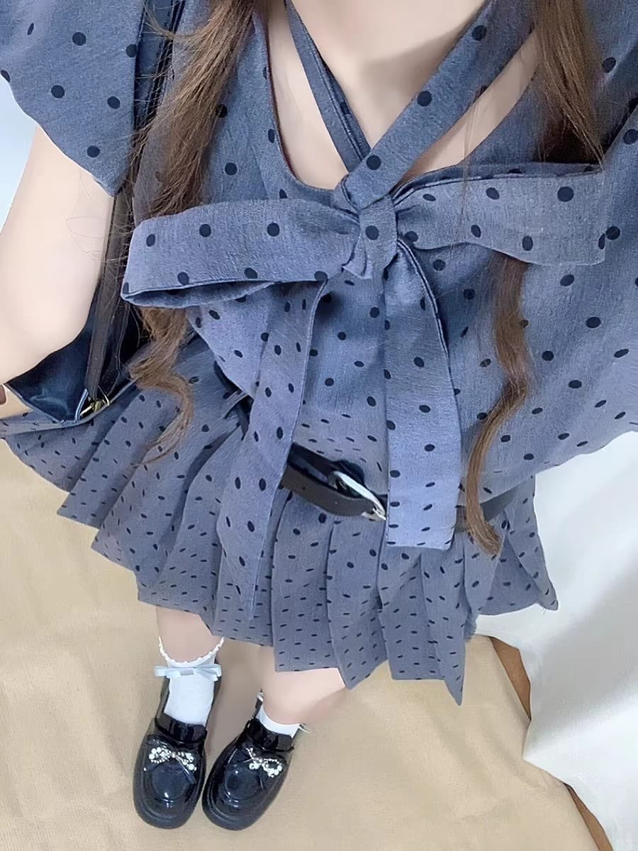 부유 한 가족 천 골드 회색 도트 무늬 여성 드레스 여름 새로운 학원 스타일 달콤함 나비 매듭 허리 수축 플리츠 미니 스커트 상세 이미지 2