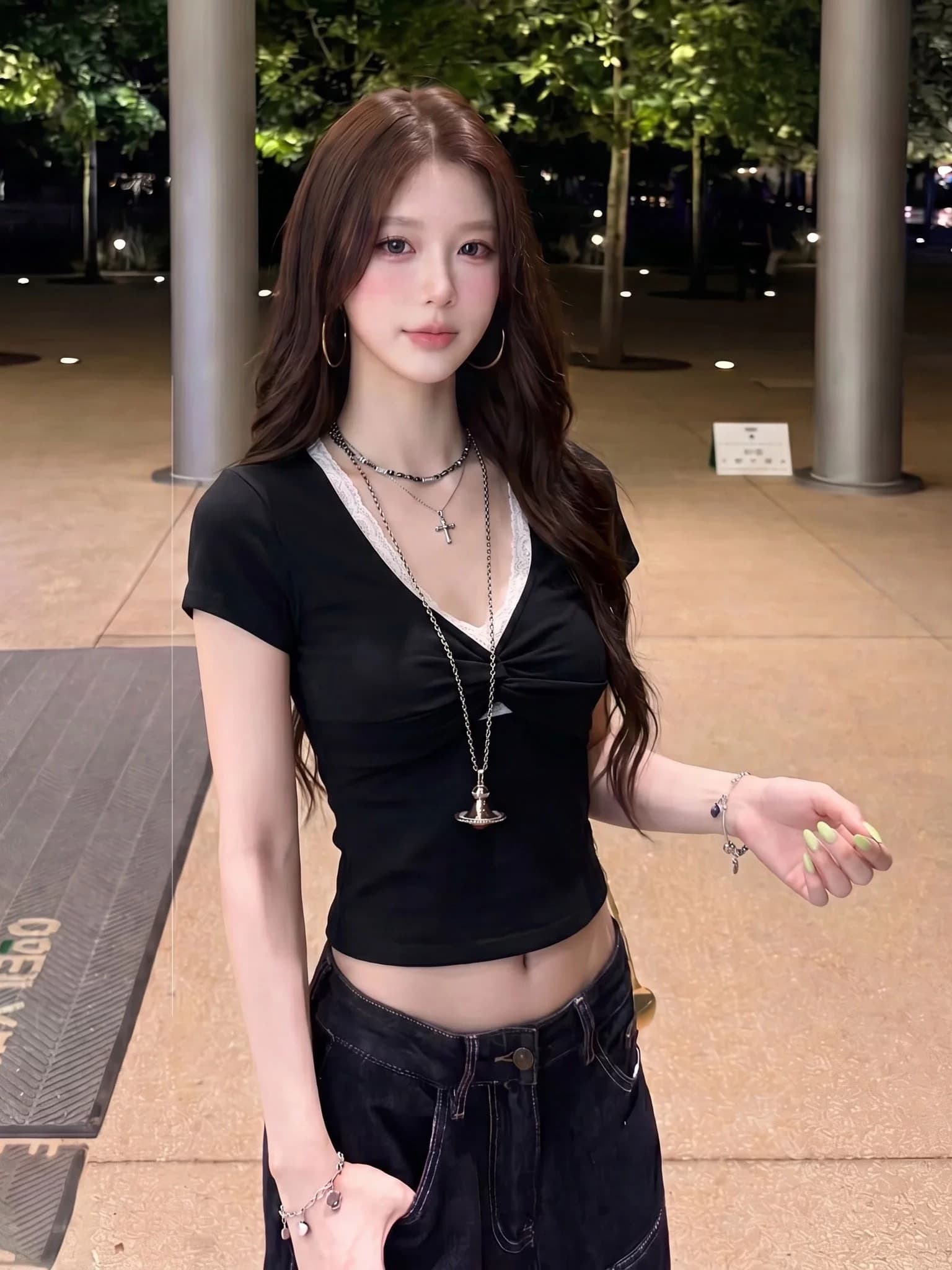 260 그램 사람들 면 반팔 티셔츠 여성 레이스 조각 V넥 비틀림 디자인 슬림해 보이는 핫걸 바람 쇼트 스타일 맨위 트렌디 상세 이미지 3