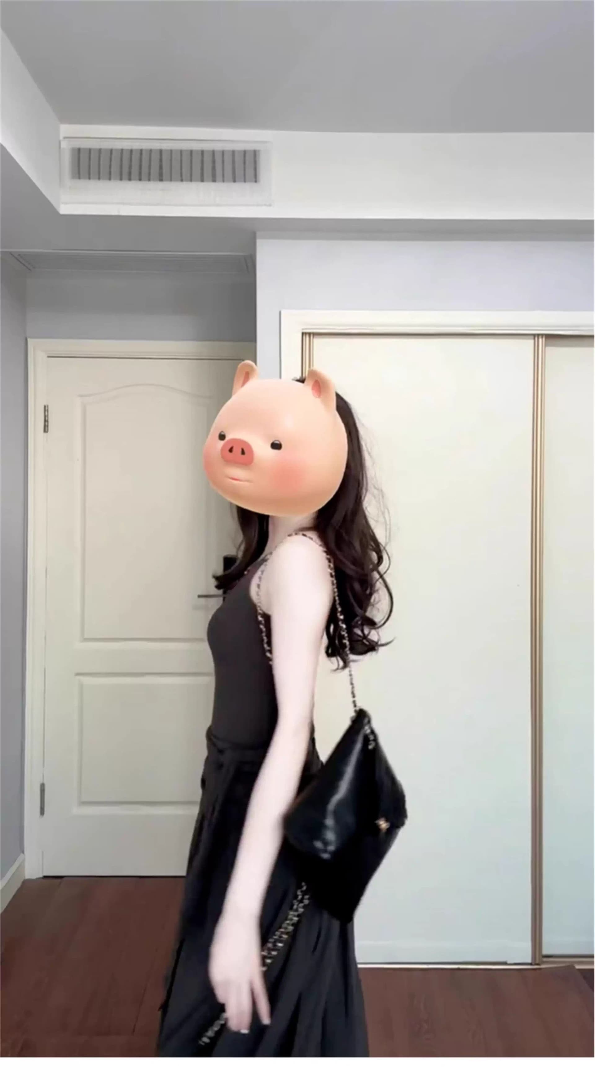 프랑스식 어두운 회색 슬립 드레스 아이들 2026 새로운 몸매 가꾸기 슬림해 보이는 허리 수축 디자인 센스 주름 롱 스커트 상세 이미지 3