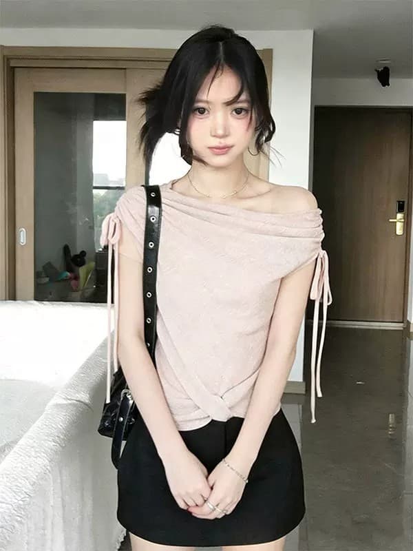 원본 원단 것 달콤함 핑크색 비스듬한 어깨 반팔 티셔츠 여성 여름 펌프 Pleat 레이스업 슬림해 보이는 오프숄더 맨위 상세 이미지 5