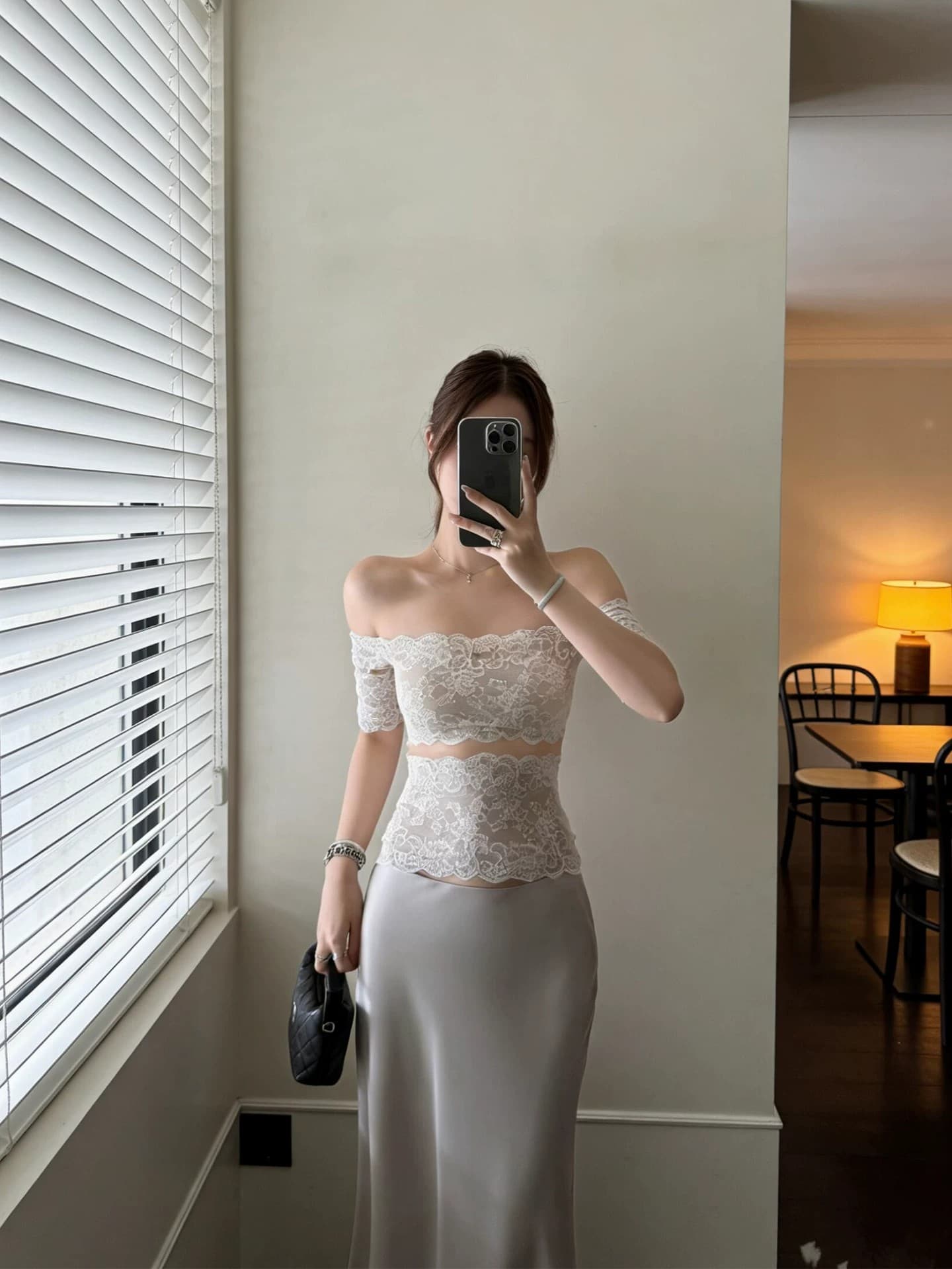 순수한 욕망 바람 레이스 자카드 오프숄더 반팔 티셔츠 여성 여름 핫걸 몸매 가꾸기 기본 셔츠 품격 쇼트 스타일 맨위 상세 이미지 4