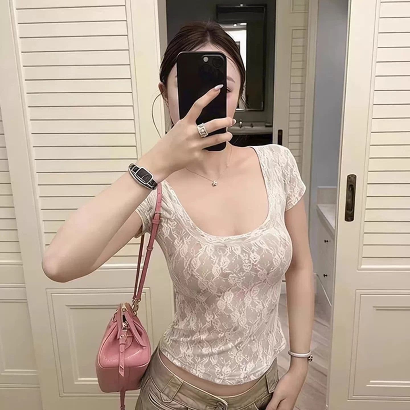 레이스 안감 화이트 레이스 꽃무늬 u 칼라 반팔 티셔츠 여성 여름 디자인 센스 순수한 욕망 핫걸 몸매 가꾸기 맨위 이미지 5