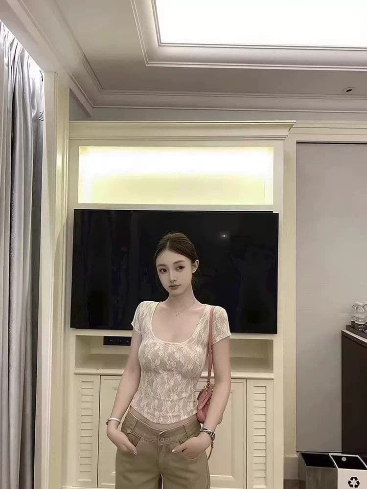 레이스 안감 화이트 레이스 꽃무늬 u 칼라 반팔 티셔츠 여성 여름 디자인 센스 순수한 욕망 핫걸 몸매 가꾸기 맨위 상세 이미지 6
