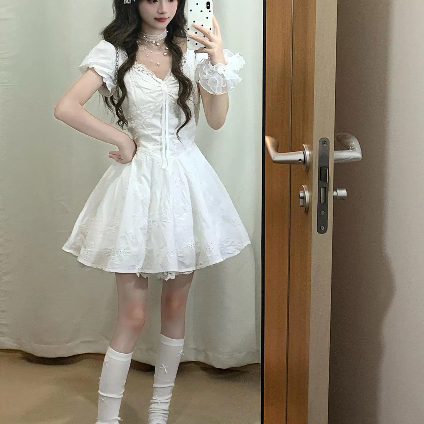 있음 안감 프랑스식 달콤함 화이트 V넥 여성 드레스 여름 거품 소매 샤오 바이 치마