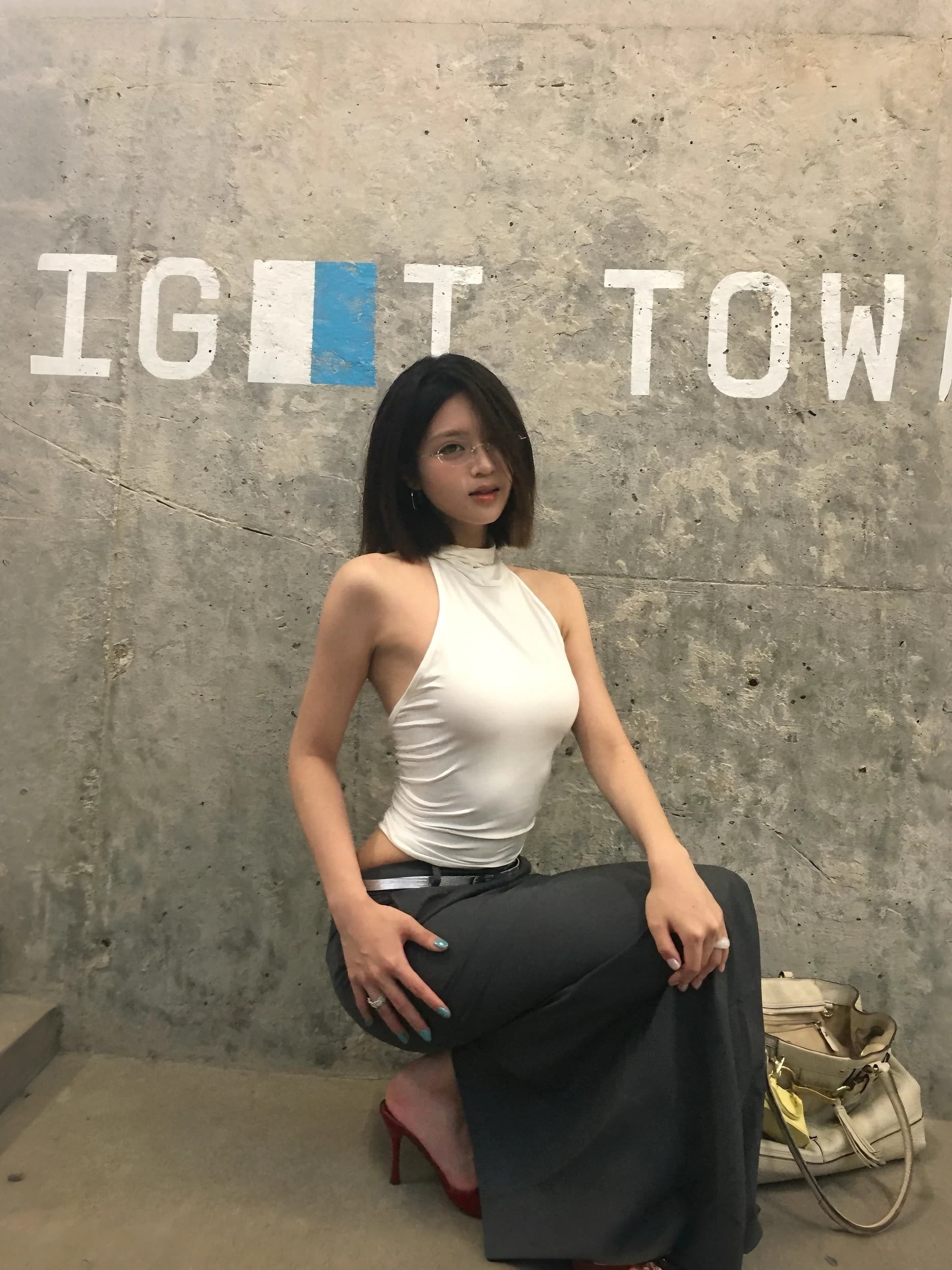 레이스 백리스 터틀넥 민소매 조끼 여성 여름 순수한 욕망 핫걸 주름 몸매 가꾸기 슬림해 보이는 맨위 이미지 4
