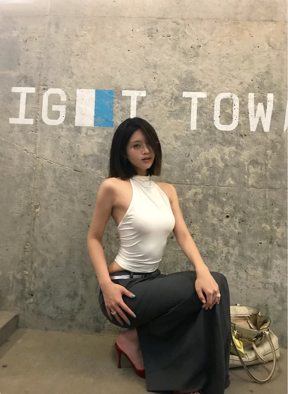 레이스 백리스 터틀넥 민소매 조끼 여성 여름 순수한 욕망 핫걸 주름 몸매 가꾸기 슬림해 보이는 맨위 상세 이미지 2