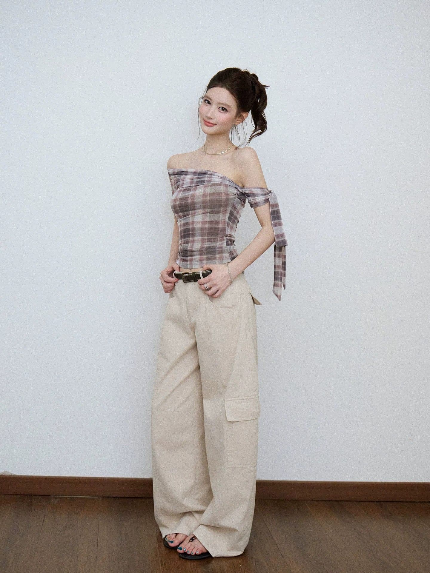 오프숄더 섹시함 가을 어깨 소매 티셔츠 여성 여름 레이스업 펌프 Pleat 몸매 가꾸기 고유 한 아름다운 품격 오프숄더 쇼트 스타일 맨위 상세 이미지 15
