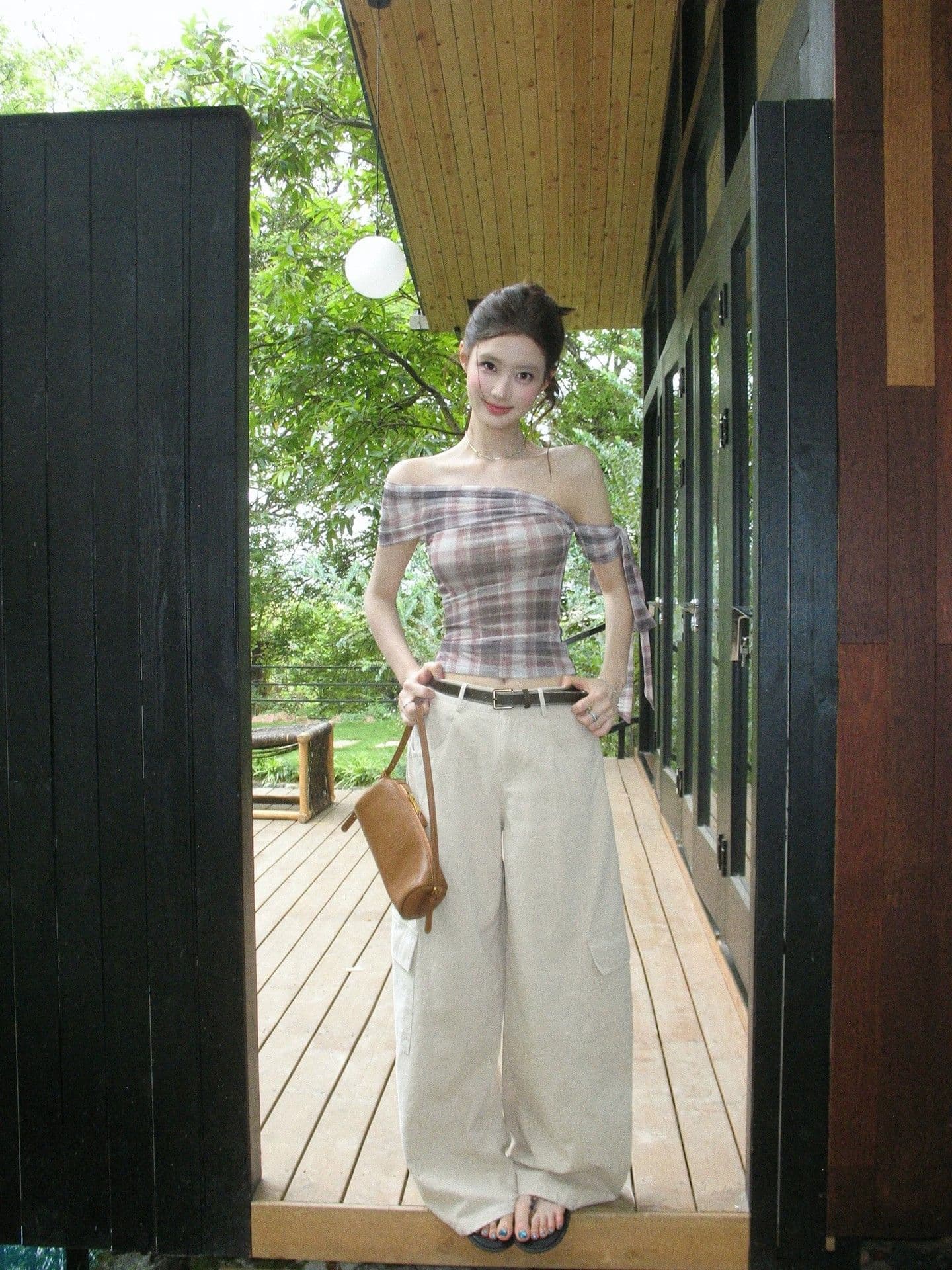 오프숄더 섹시함 가을 어깨 소매 티셔츠 여성 여름 레이스업 펌프 Pleat 몸매 가꾸기 고유 한 아름다운 품격 오프숄더 쇼트 스타일 맨위 상세 이미지 16