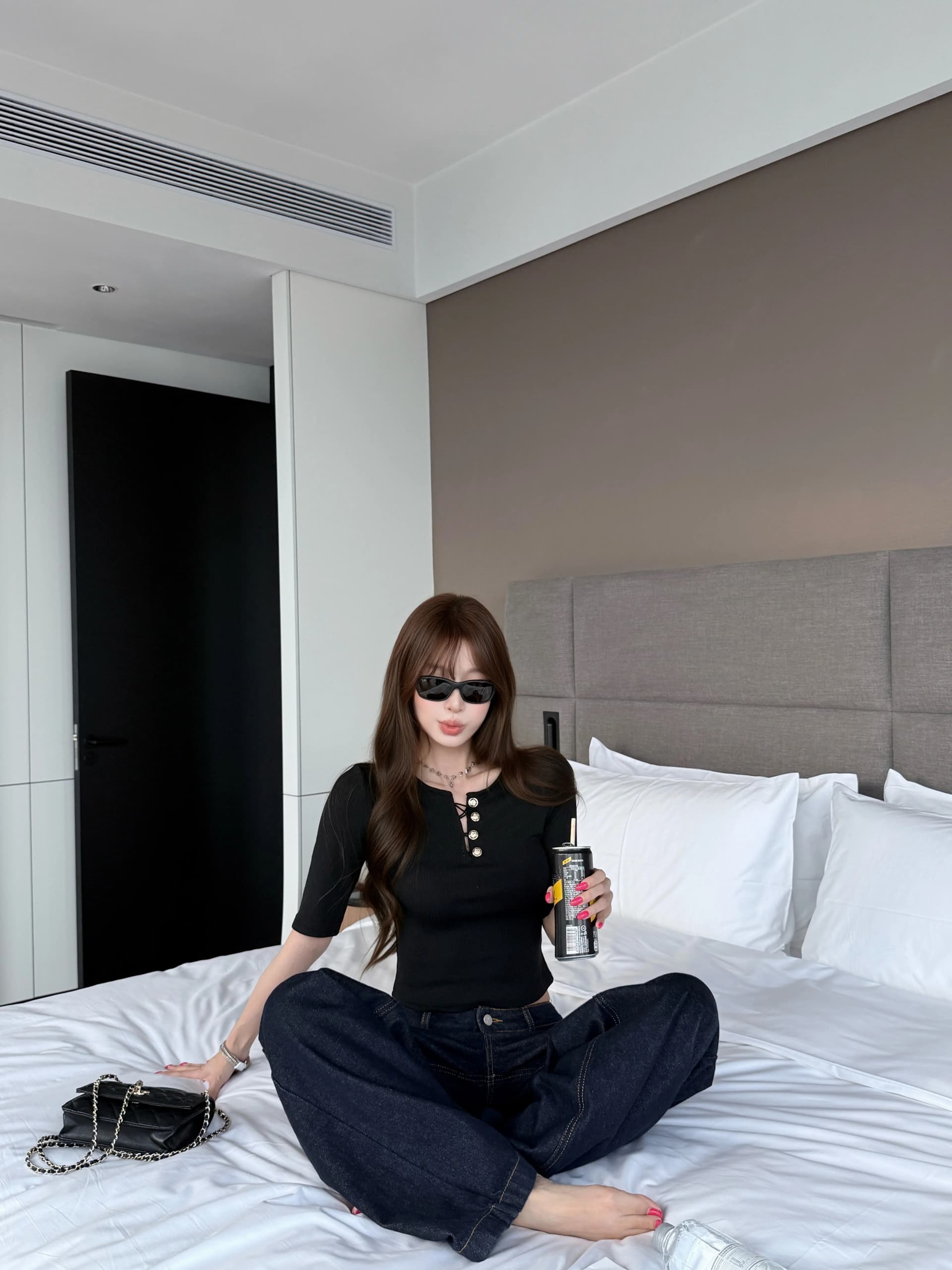 디자인 센스 품격 다용도 홀로우 아웃 중간 소매 티셔츠 여성 여름 몸매 가꾸기 슬림해 보이는 섹시함 맨위 상세 이미지 24