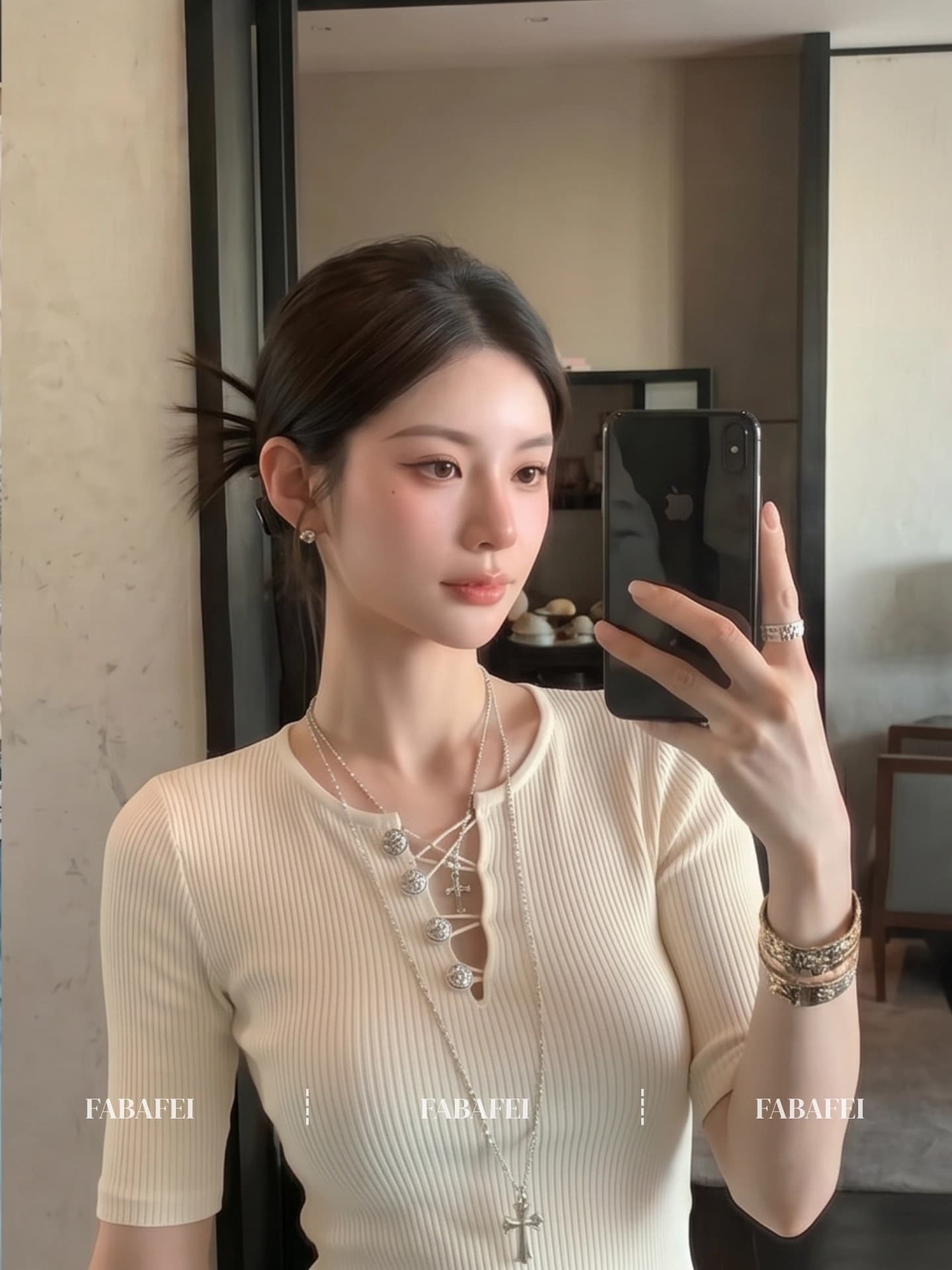 2026 디자인 센스 품격 다용도 홀로우 아웃 중간 소매 티셔츠 여성 여름 몸매 가꾸기 슬림해 보이는 섹시함 맨위 상세 이미지 4