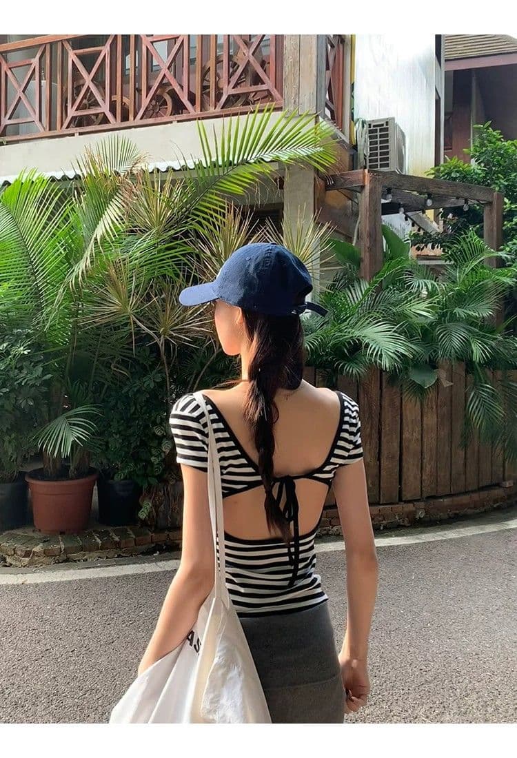 한국 스타일 스트라이프 u 칼라 반팔 티셔츠 여성 몸매 가꾸기 슬림해 보이는 다용도 섹시함 백리스 스트랩 핫걸 맨위 여름 새로운 상세 이미지 4