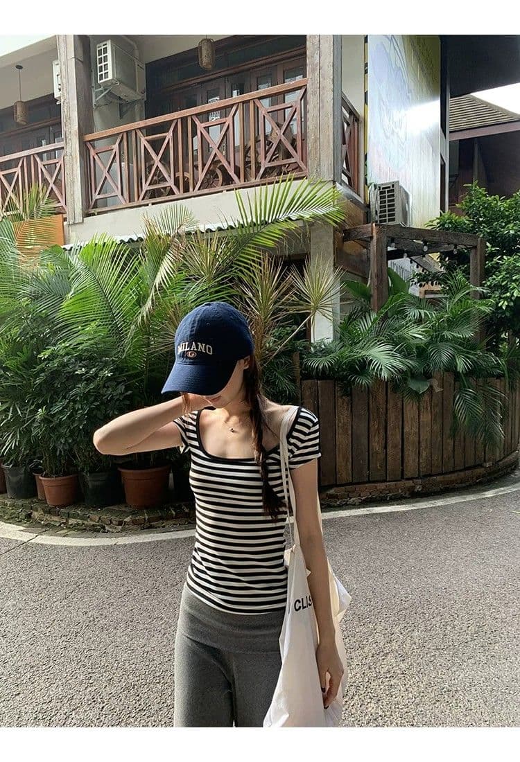 한국 스타일 스트라이프 u 칼라 반팔 티셔츠 여성 몸매 가꾸기 슬림해 보이는 다용도 섹시함 백리스 스트랩 핫걸 맨위 여름 새로운 상세 이미지 12