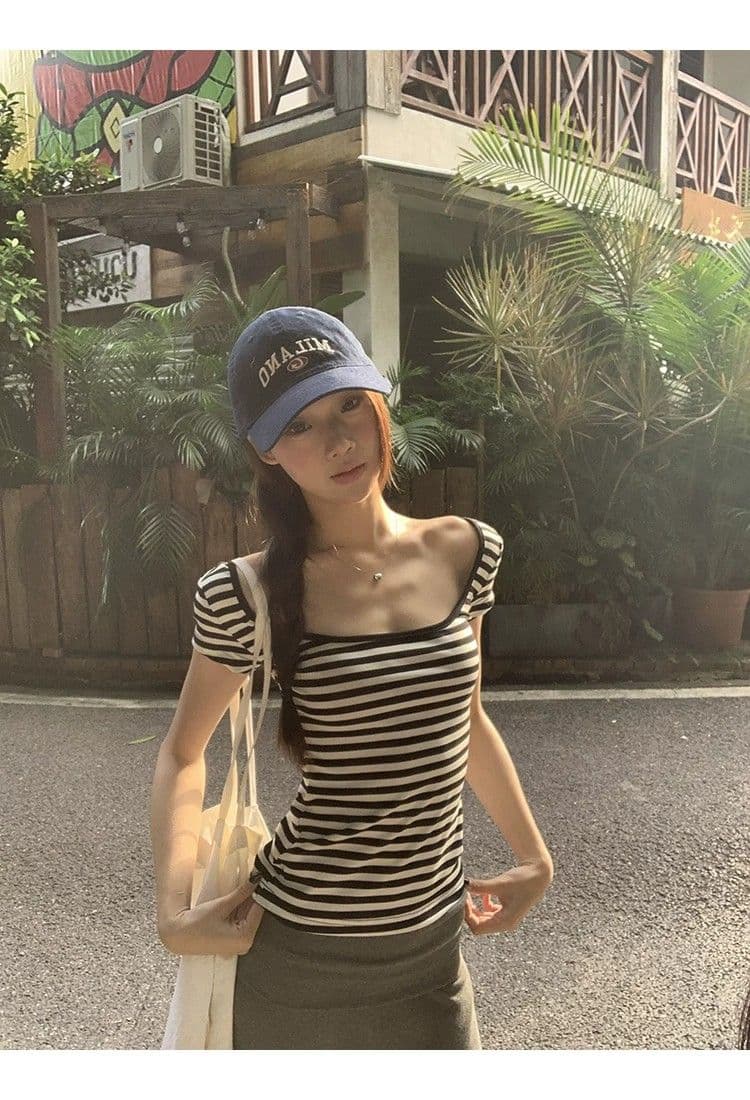 한국 스타일 스트라이프 u 칼라 반팔 티셔츠 여성 몸매 가꾸기 슬림해 보이는 다용도 섹시함 백리스 스트랩 핫걸 맨위 여름 새로운 상세 이미지 13