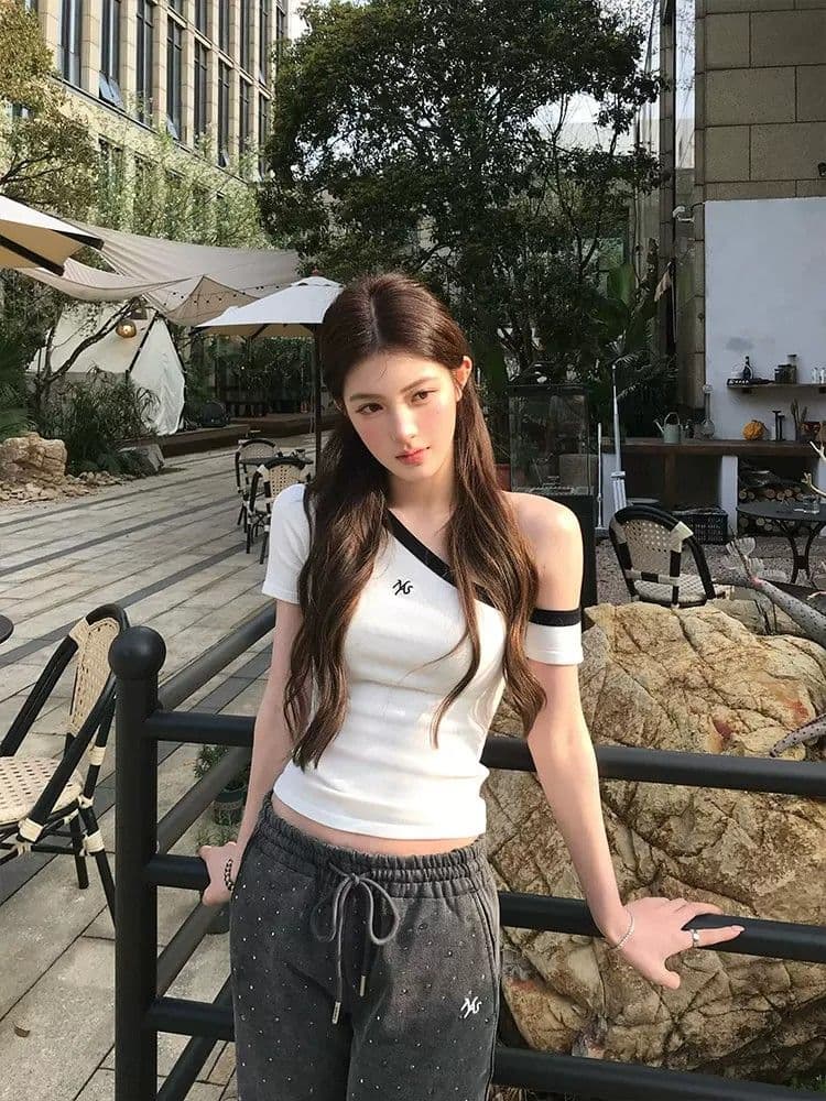 순면 한 부서 순수한 욕망 핫걸 바람이 아닙니다. 대칭 오프숄더 반팔 티셔츠 여성 여름 몸매 가꾸기 슬림해 보이는 디자인 센스 상세 이미지 2
