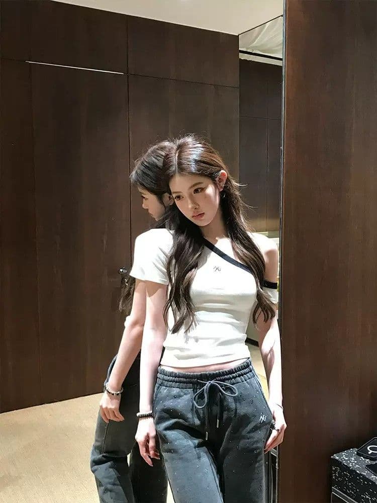 순면 한 부서 순수한 욕망 핫걸 바람이 아닙니다. 대칭 오프숄더 반팔 티셔츠 여성 여름 몸매 가꾸기 슬림해 보이는 디자인 센스 상세 이미지 5