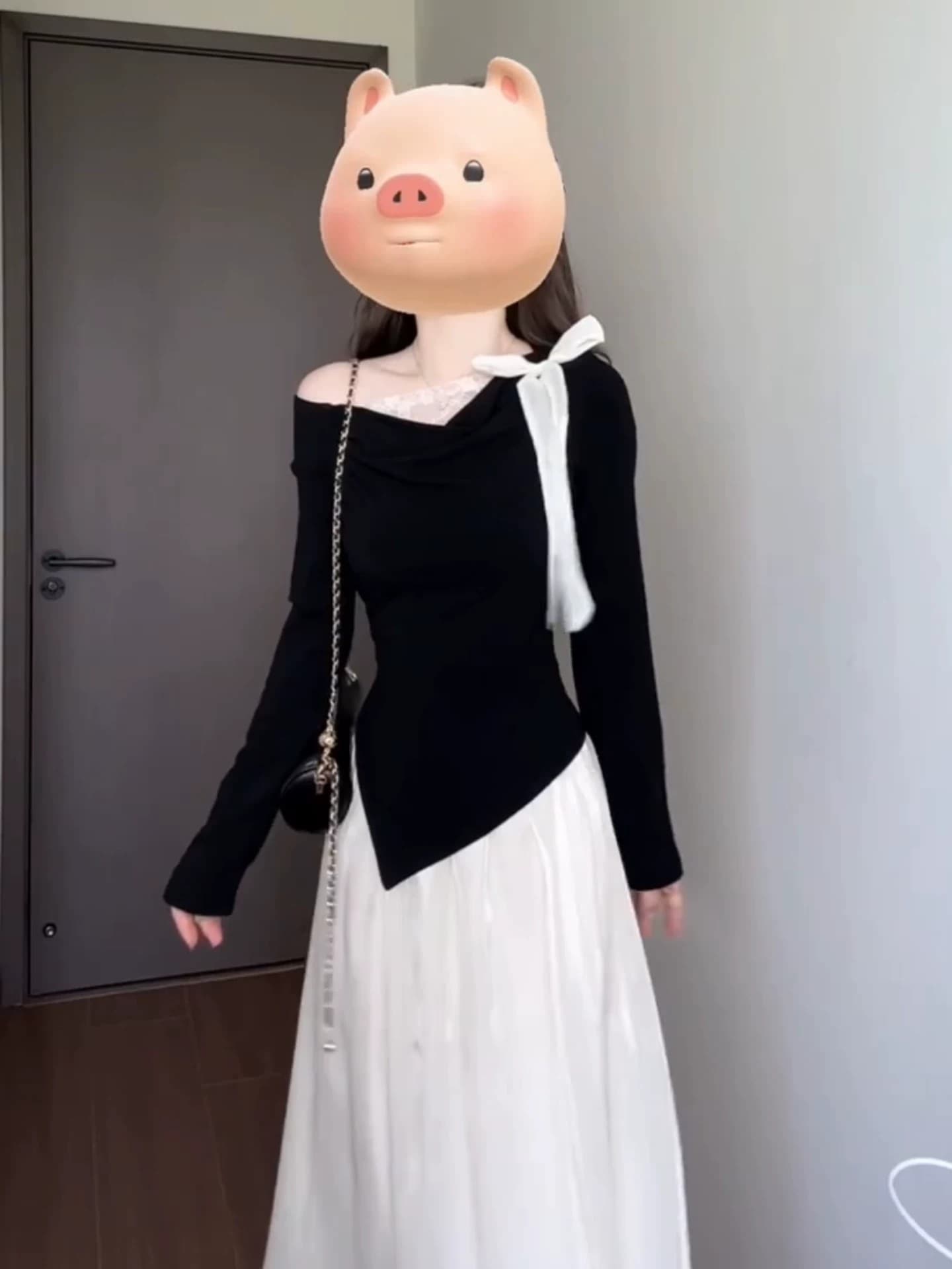 사람들 면 한 부서 이른 가을 비스듬한 어깨 의류 여성 순수한 욕망 디자인 센스 몸매 가꾸기 슬림해 보이는 새로운 긴팔 티셔츠 품격 착용 가져 가라. 이미지 2