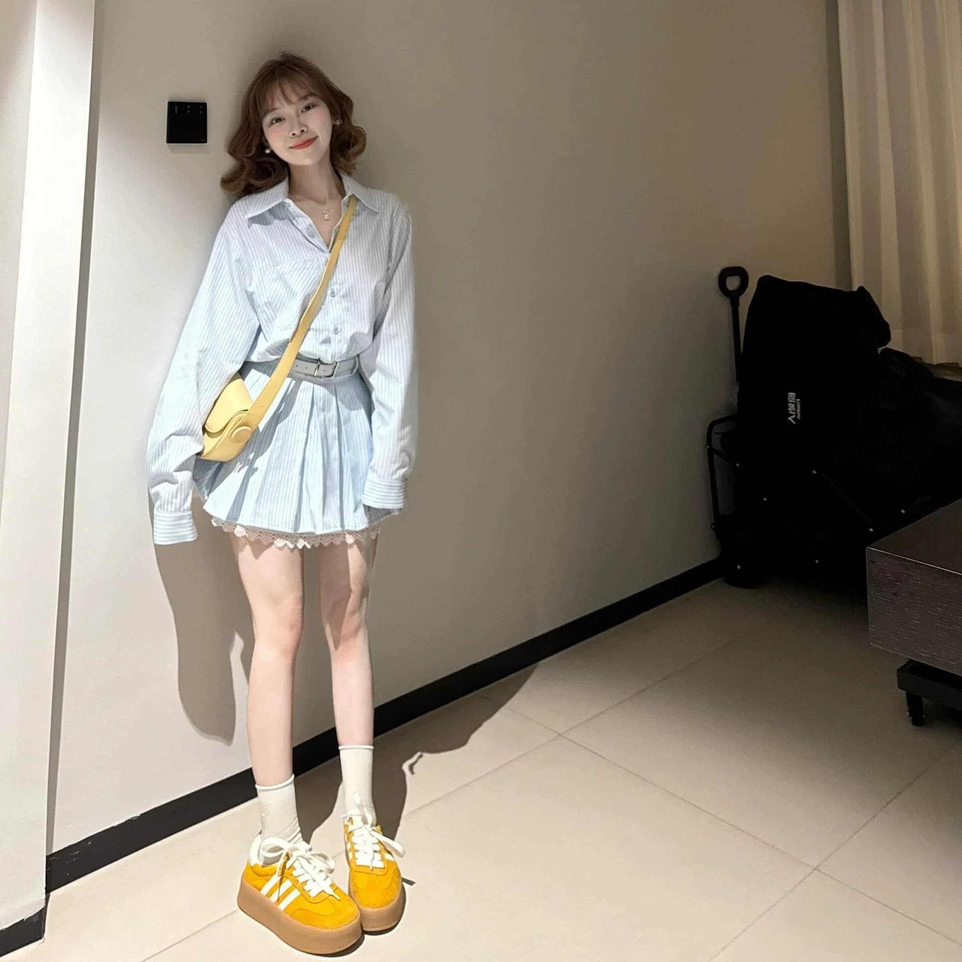 벨트 포함 스트라이프 긴팔 여성 드레스 가을 새로운 레이스 조각 작은 키 허리 수축 셔츠 치마