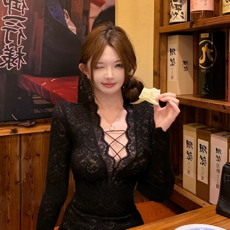 순수한 욕망 핫걸 레이스 맨위 여성 새로운 섹시함 V넥 품격 몸매 가꾸기 인사이드 가져 가라. 기본 셔츠 가을 이미지 5