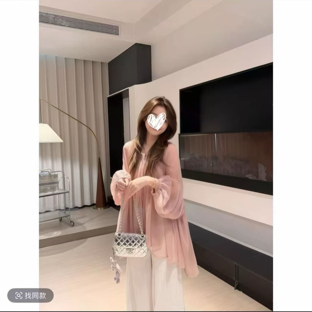 여름 느슨함 센스 루즈핏 브로케이드 실크 주름 자외선 차단 블라우스 얇은 스타일 핫픽스 하이웨이스트 슬림해 보이는 와이드 레그 팬츠 이미지 2