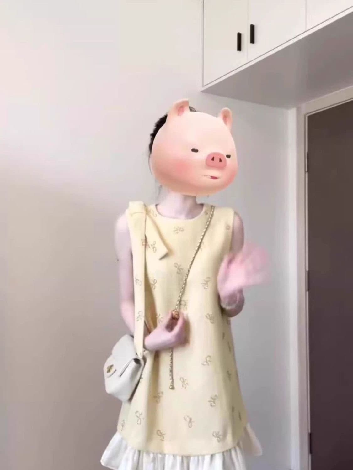 프랑스식 천 금빛 바람 황색 나비 매듭 리본 조끼 여성 드레스 여름 디자인 센스 루즈핏 민소매 짧은 치마 이미지 4