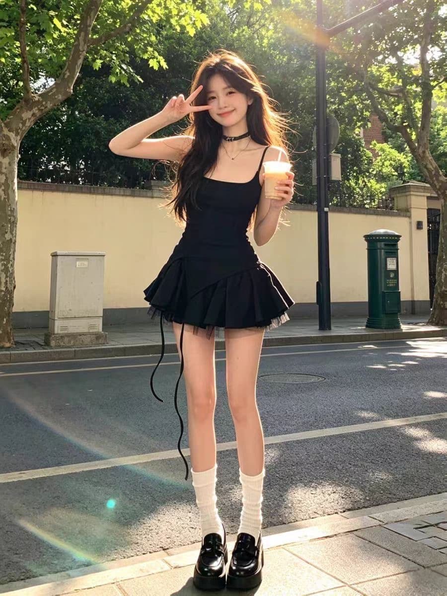 프랑스식 ins 고급 센스 슬림해 보이는 작은 검은 드레스 품격 그는 벤리안 드레스 디스플레이 다리 길이 꽃밭 치마 퍼프 스커트 이미지 3
