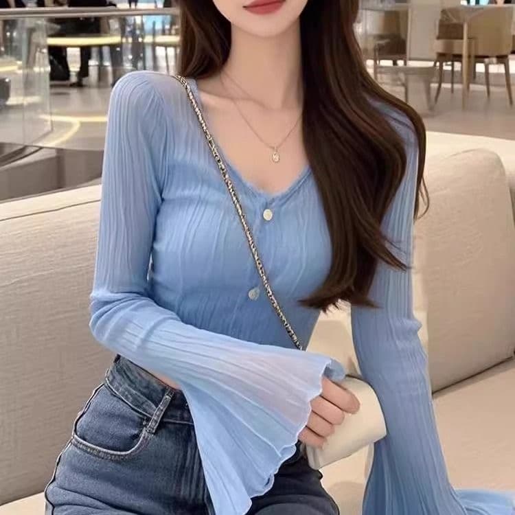 순수한 욕망 바람 파란색 V넥 망사 나팔 소매 기본 셔츠 여성 작은 대중 디자인 센스 몸매 가꾸기 슬림해 보이는 쇼트 스타일 작은 맨위 이미지 2