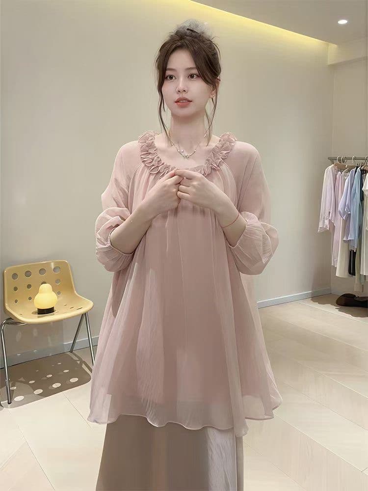 프랑스식 부드러운 바람 레이스 라운드 넥 긴팔 여성 셔츠 봄 여름 새로운 디자인 센스 느긋한 루즈핏 아름다운 맨위