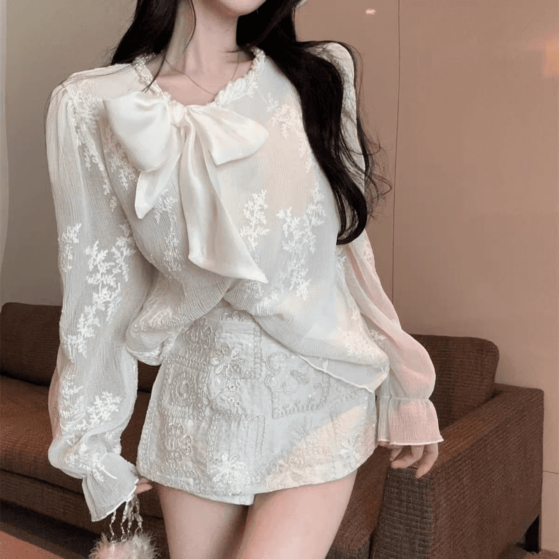 작은 샤넬 스타일 나비 매듭 거품 소매 여성 셔츠 이른 봄 궁정 자수 맨위 기본 셔츠 인사이드 가져 가라. 고급 센스 셔츠 이미지 3