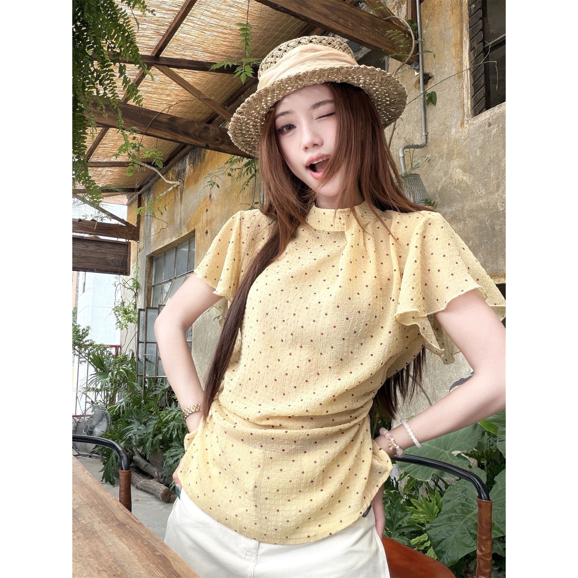부드러운 순수한 욕망 바람 도트 무늬 허리 수축 레이스업 반팔 티셔츠 소녀 여름 패션 외국 가스 작은 키 아름다운 맨위