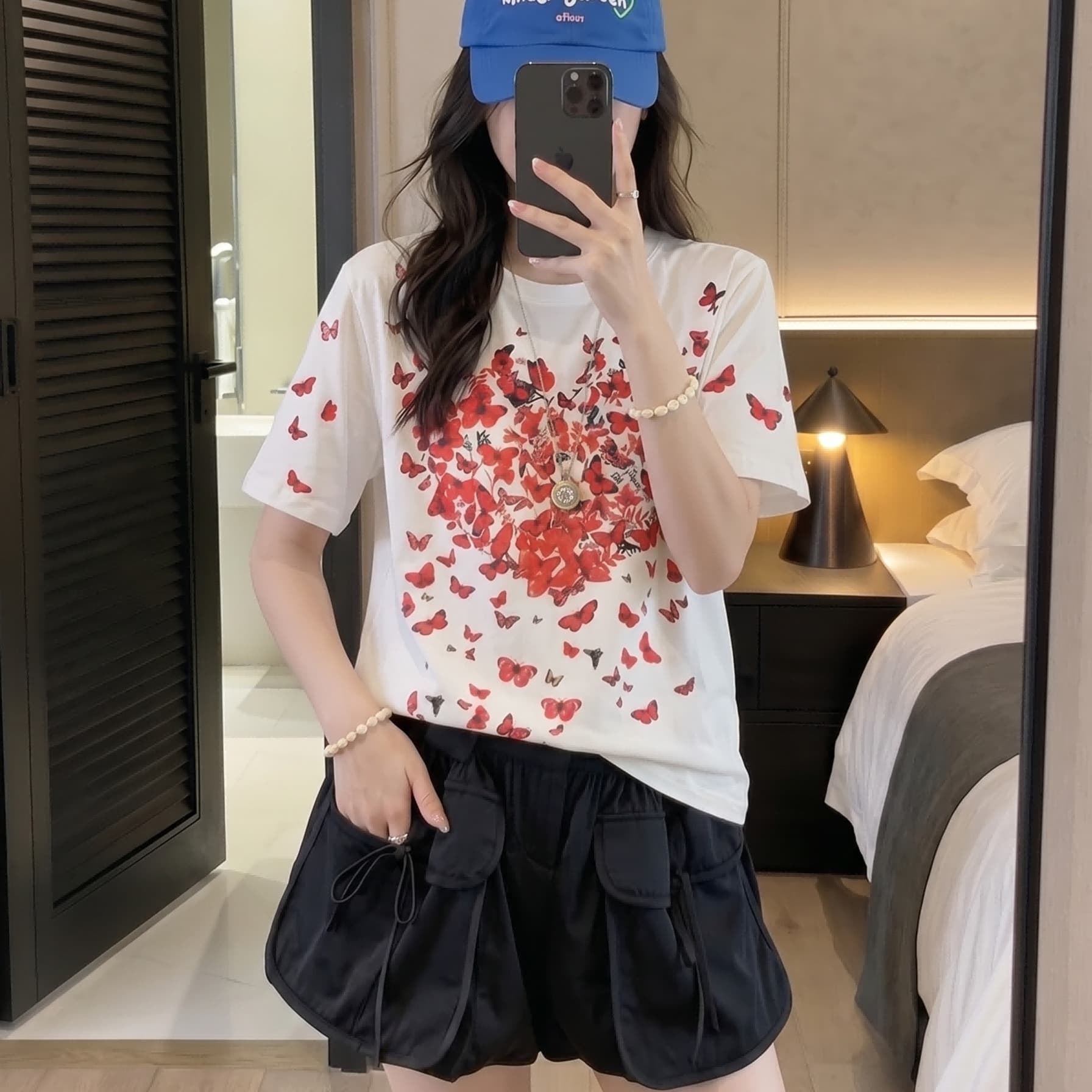 실사 화이트 무거운 작업 나비 프린트 긍정적 인 어깨 반팔 티셔츠 여성 여름 디자인 센스 맨위 이미지 6