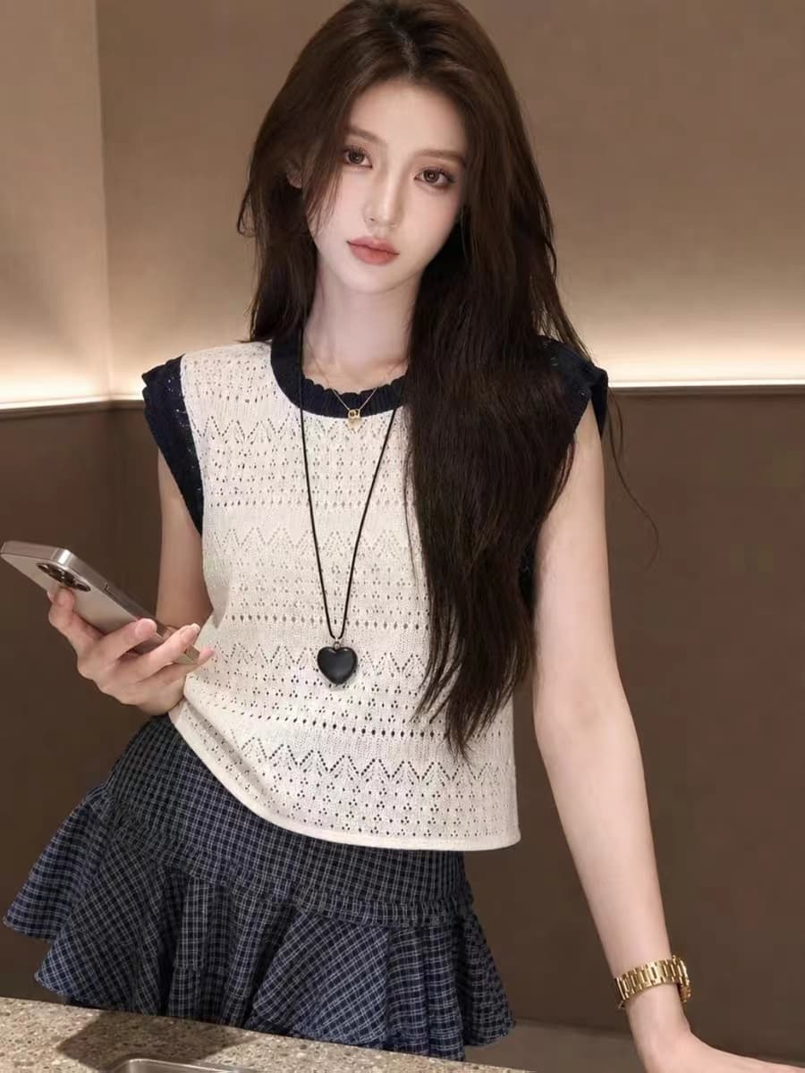배색 디자인 센스 홀로우 아웃 얼음 실크 니트 스웨터 2026 여름 새로운 느긋한 바람 출퇴근 패션 외국 가스 맨위 여성 이미지 4
