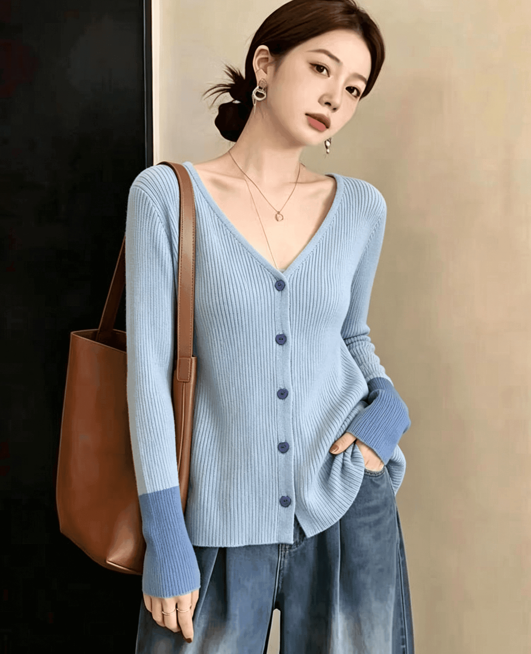 실사 하늘색 나팔 소매 양모 스웨터 여성 패치워크 색상 긴팔 V넥 인사이드 가져 가라. 예쁜 스웨터 이미지 3