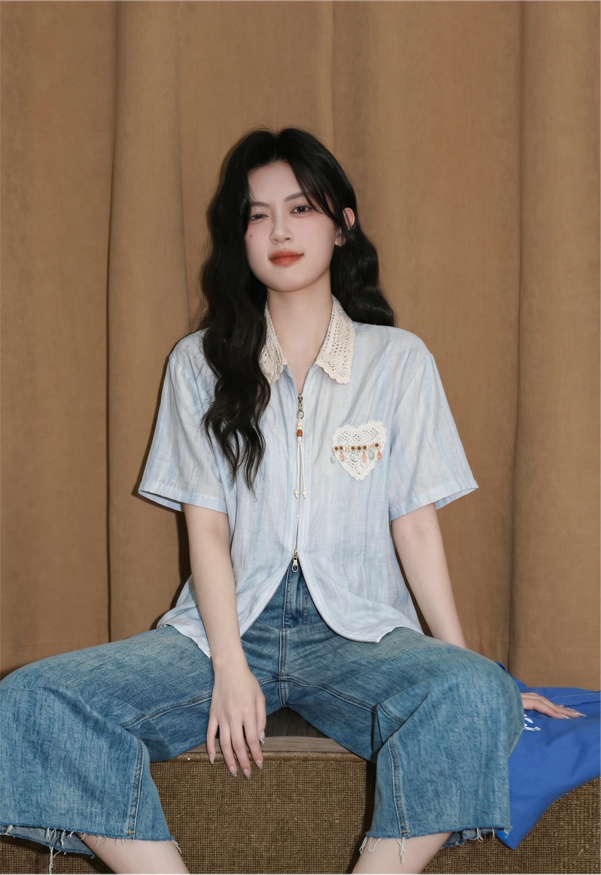 파란색 더블 당겨서 달구다 반팔 여성 셔츠 여름 2026 새로운 루즈핏 레이스 측면 폴로 칼라 셔츠 얇은 스타일 고유 한 맨위 상세 이미지 5
