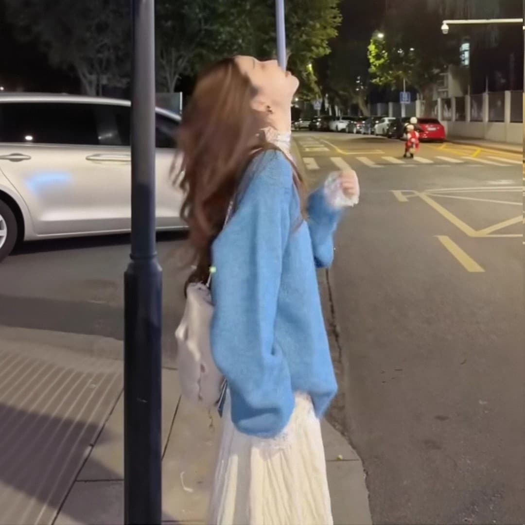 자이언트 잘 생긴 ~ 중 가을 의상 전체 집합 한 부서 부드러운 바람 꽃무늬 기본 셔츠 V넥 니트 스웨터 반신 치마 세트 이미지 5